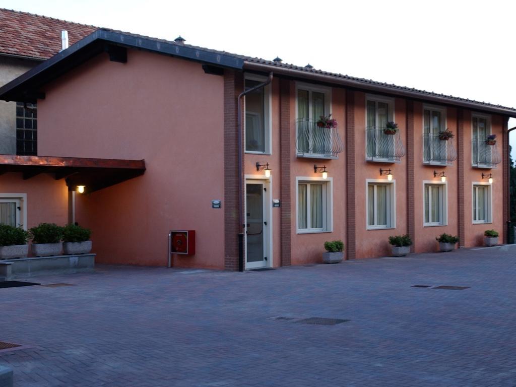 Hotel Agata Biella Exterior photo